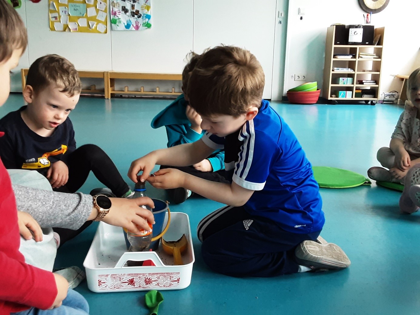 Jeden Monat setzt die Kita konkrete Projekte und Aktionen für eine nachhaltige Entwicklung um