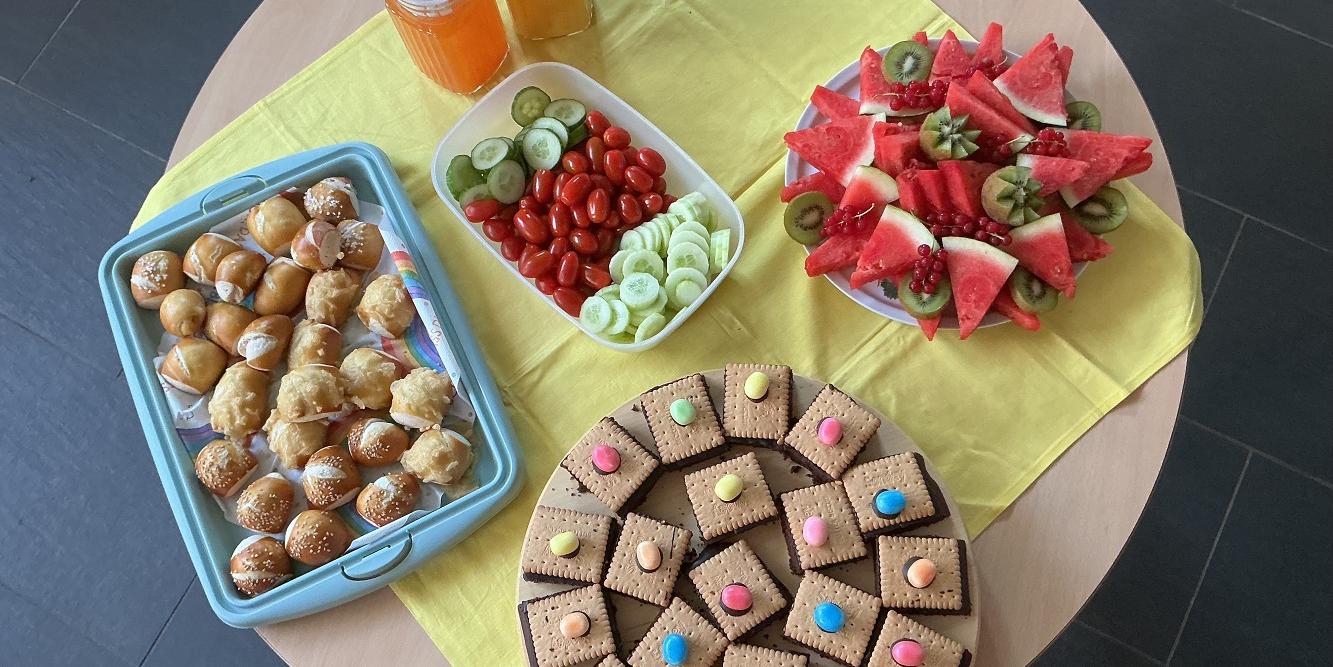 Am Mittwoch genossen alle Kinder ein buntes und vielfältiges Frühstück (c) Katholische KiTa gGmbH Saarland Am Mittwoch genossen alle Kinder ein buntes und vielfältiges Frühstück