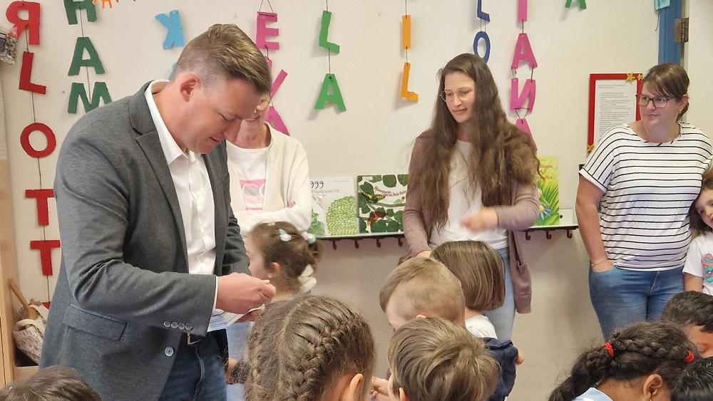 Wie versprochen besuchte Bürgermeister Christian Finkler die Kita