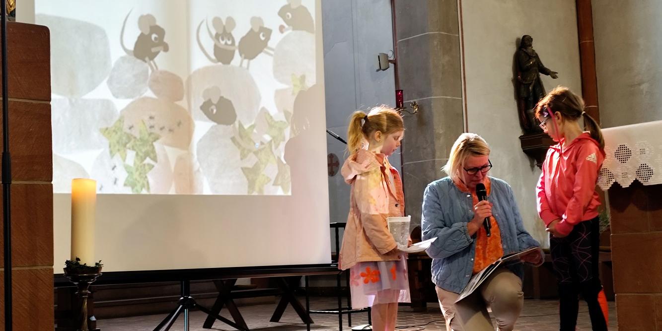 Die großen und kleinen Teilnehmer gestalteten gemeinsam den Gottesdienst