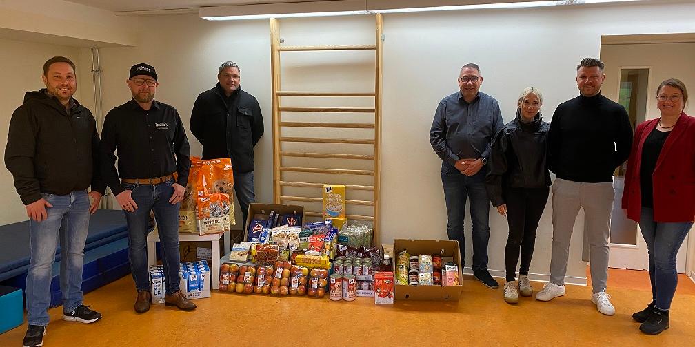 Spendenübergabe des Gewerbevereins Kaufhaus Schmelz e.V.