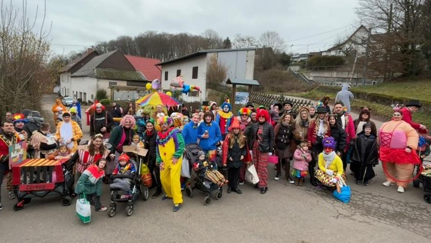 Kita und Förderverein beim Faasendumzug in Landsweiler