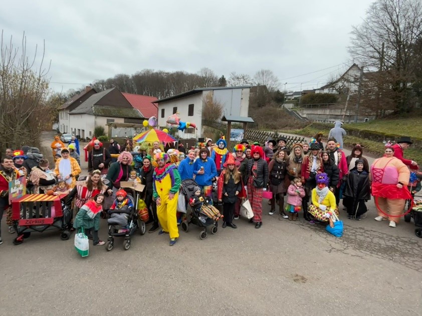 Kita und Förderverein beim Faasendumzug in Landsweiler