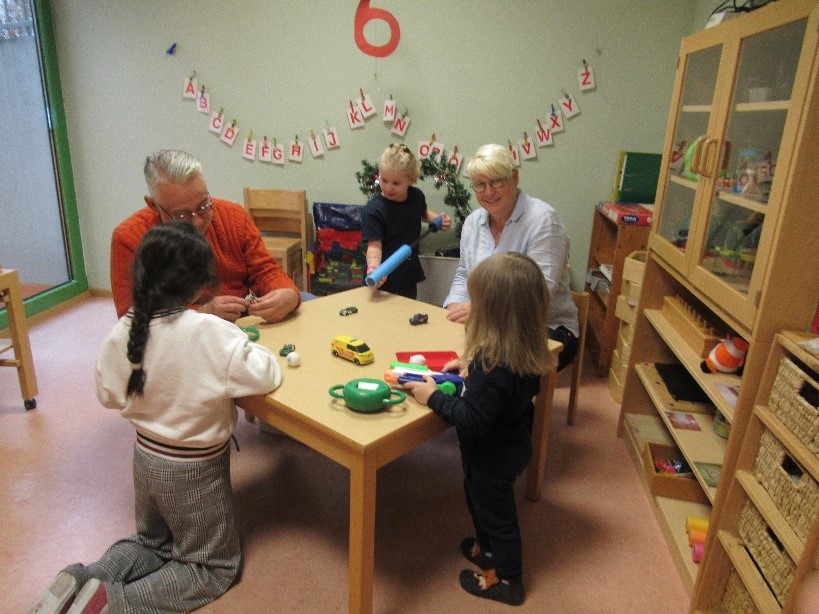 Die Forschenden zeigten Bürgermeister ihre Projekte