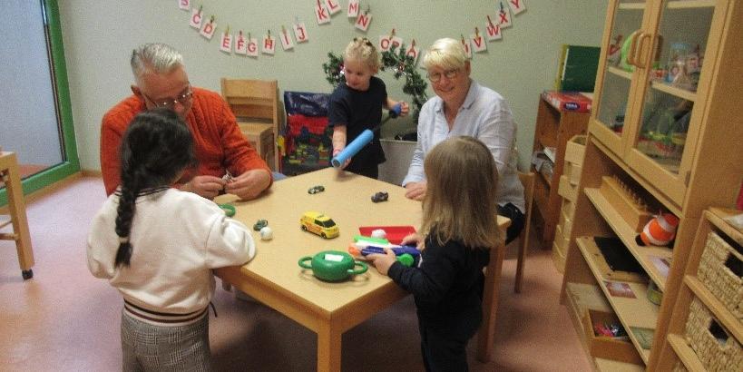 Die Forschenden zeigten Bürgermeister ihre Projekte