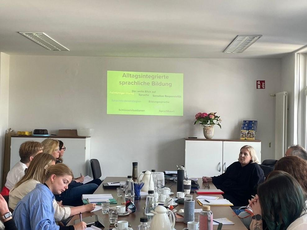 Gemeinsames Treffen der Standortleitungen und Sprachfachkräfte der GE Saarlouis