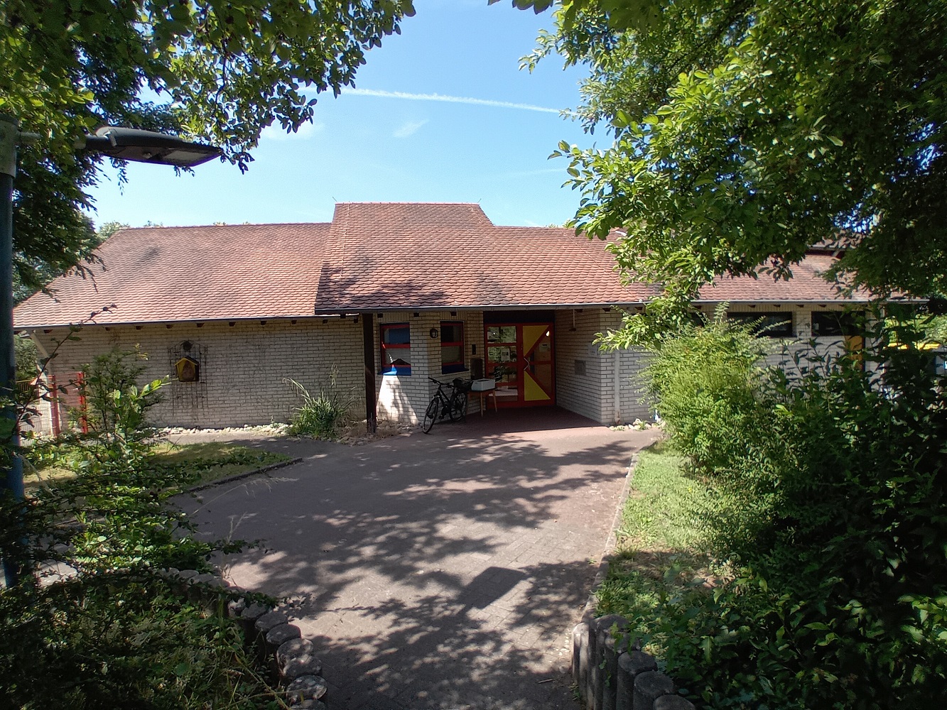 St.Blasius-Saarwellingen-Vorderseite-Kita